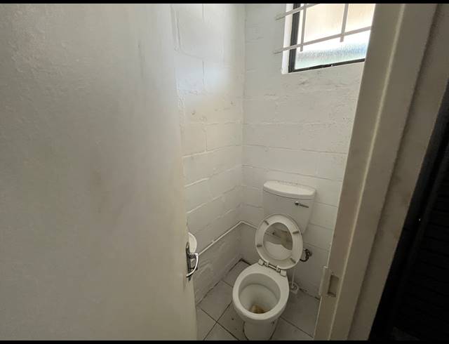 102M² WAREHOUSE TO LET IN MILNERTON CENTRAL